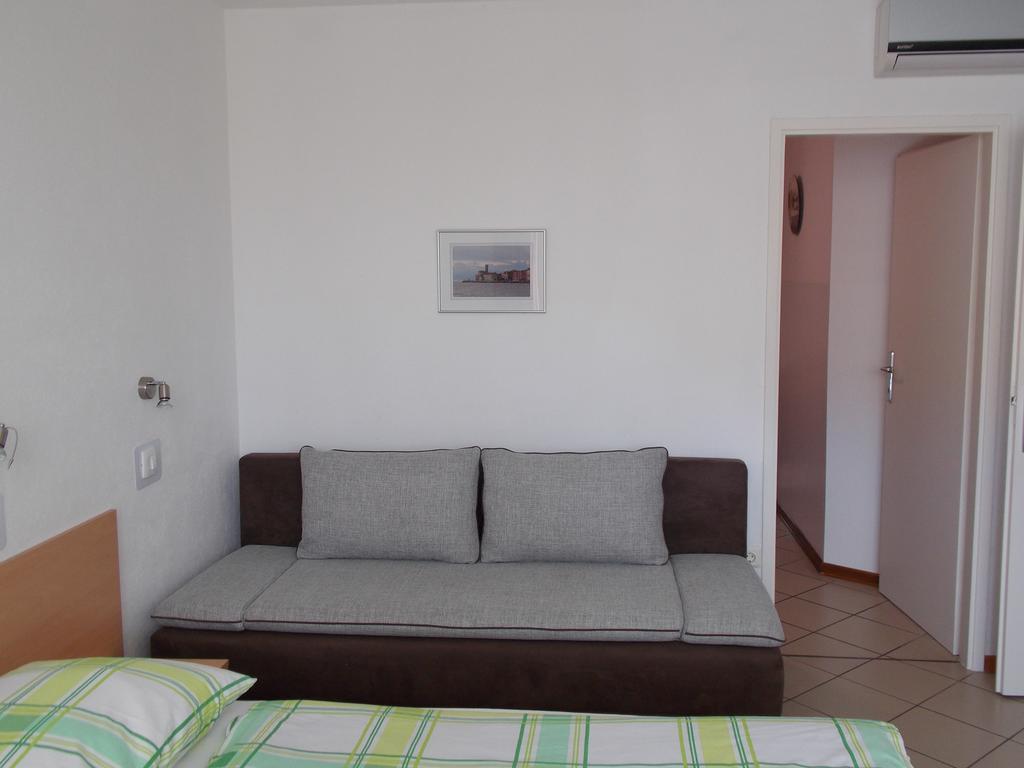 Apartments Karmen Portoroz Exterior photo